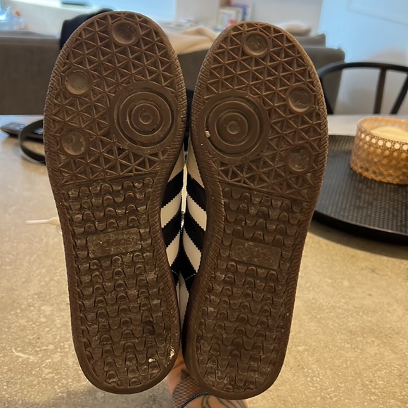 *SOLD* Adidas Samba sneakers - Picture 4 of 6